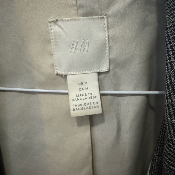 H&M Classic Checkered Oversized Blazer in Gray - Picture 2 of 3